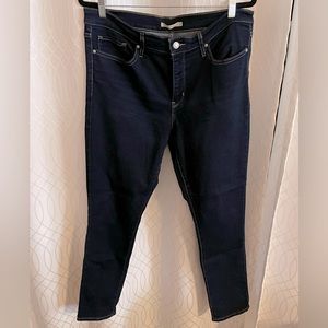 Levi’s 311 shaping skinny jeans SZ 32